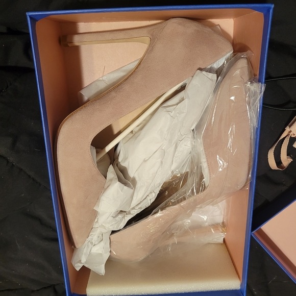 Stuart Weitzman beige hells size 10 - Picture 3 of 5